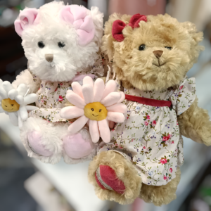 Orsetta con fiore
